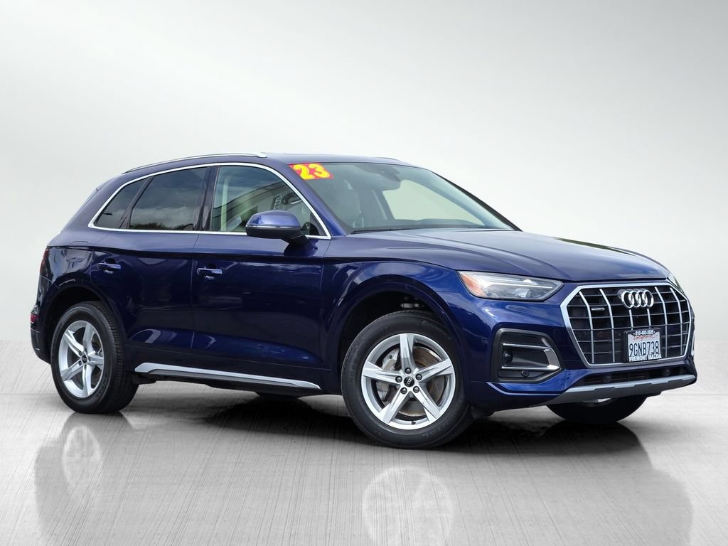 Used 2023 Audi Q5 2.0T Premium w/ Convenience Package AWD/4WD image 1