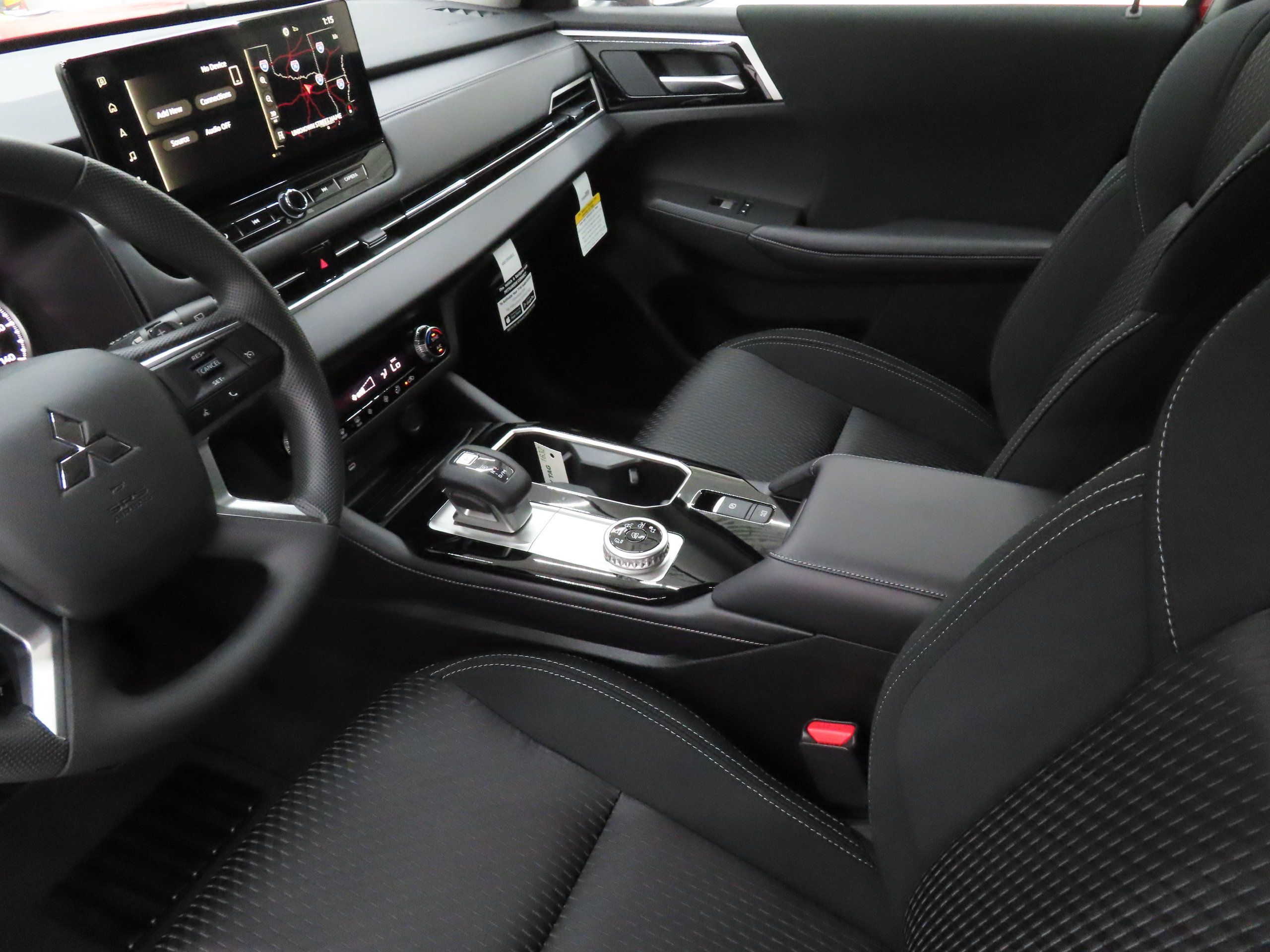 New 2026 Mitsubishi Outlander ES FWD image 21