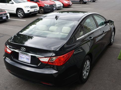 Used 2012 Hyundai Sonata GLS image 12
