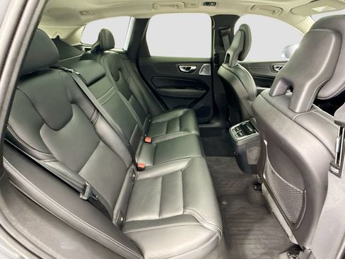 Used 2018 Volvo XC60 T6 Inscription w/ Luxury Seat Package AWD/4WD image 21