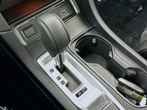 Certified 2025 Subaru Ascent Premium image 22