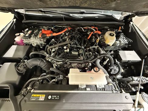 Certified 2025 Toyota 4Runner 4WD image 10
