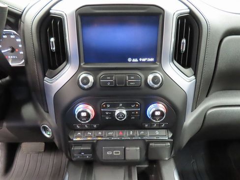 Used 2020 GMC Sierra 1500 SLT w/ SLT Premium Plus Package image 13