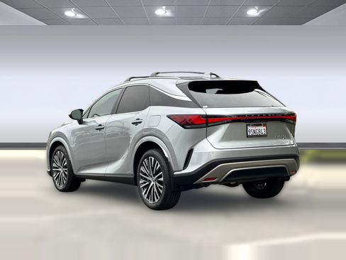 Certified 2025 Lexus RX 350 w/ Convenience Package image 3