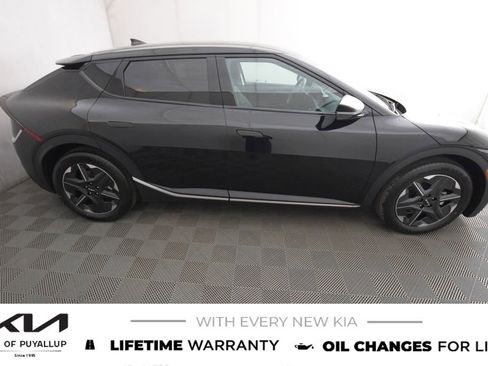 New 2025 Kia EV6 Light image 4