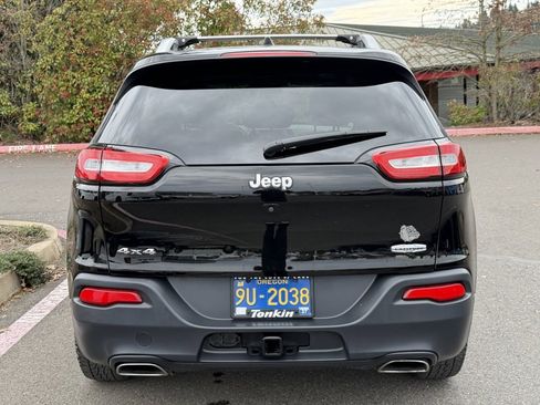 Used 2017 Jeep Cherokee Latitude w/ Comfort/Convenience Group image 7