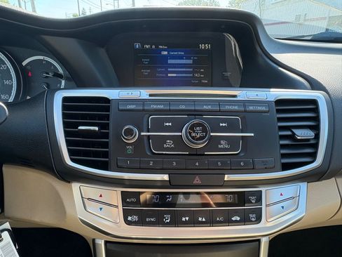 Used 2015 Honda Accord LX image 11