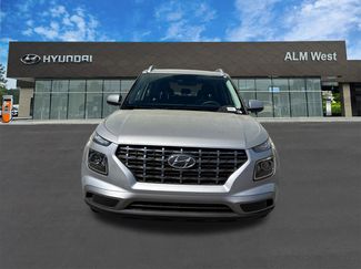New 2026 Hyundai Venue SEL video 2