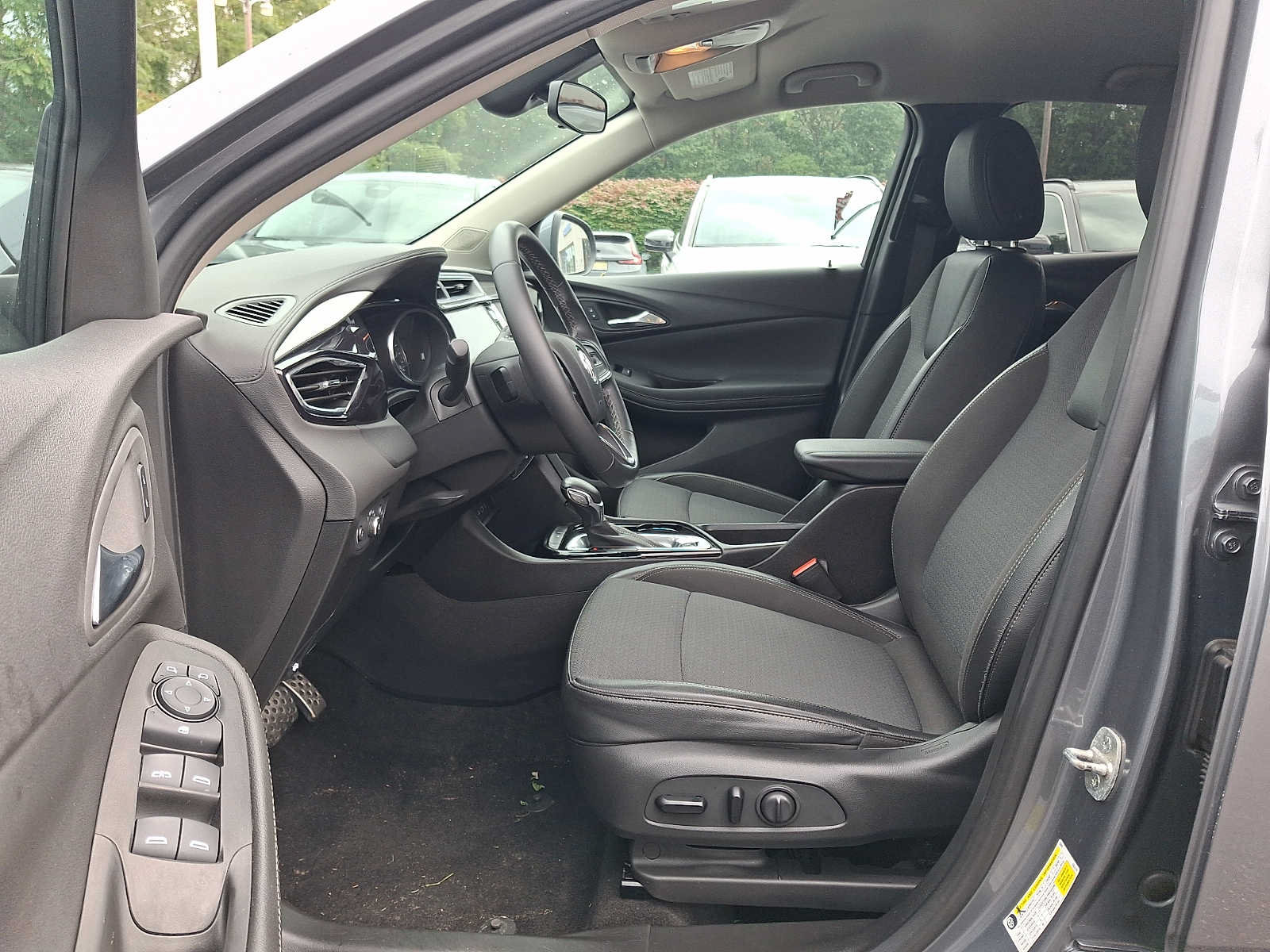 Used 2022 Buick Encore GX Select FWD image 13