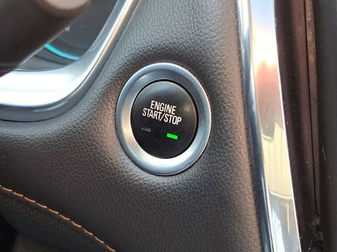 Used 2020 Chevrolet Traverse Premier w/ LPO, Midnight Edition image 17