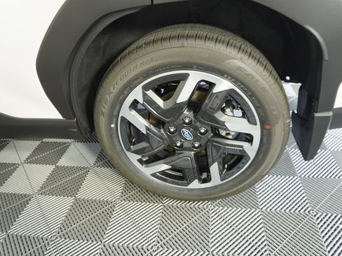 New 2025 Subaru Forester Limited w/ Popular Package image 8