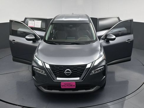 Used 2023 Nissan Rogue SV FWD image 25