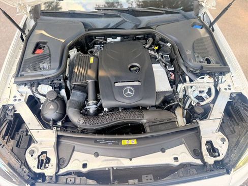 Used 2017 Mercedes-Benz E 300 image 11