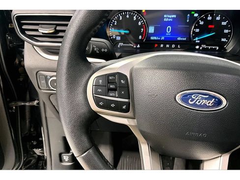 Used 2024 Ford Explorer XLT w/ Equipment Group 202A AWD/4WD image 10