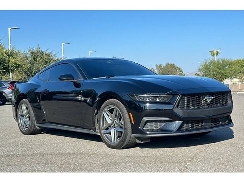 Used 2025 Ford Mustang Coupe RWD image 8