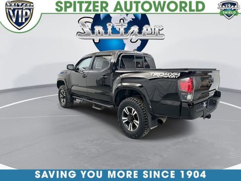 Used 2016 Toyota Tacoma TRD Sport w/ Premium & Technology Package AWD/4WD image 9