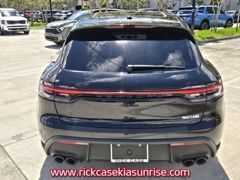 Used 2023 Porsche Macan Turbo AWD/4WD image 6
