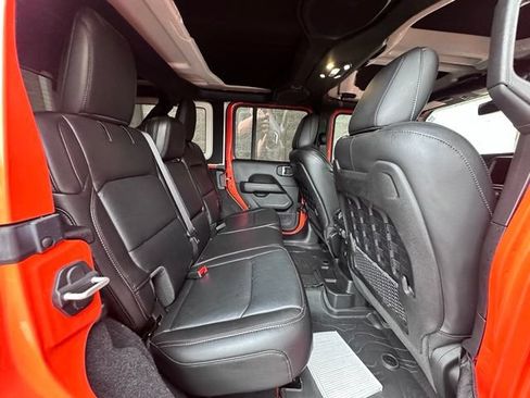 Used 2023 Jeep Wrangler Unlimited Rubicon 392 w/ Trailer Tow Package AWD/4WD image 24