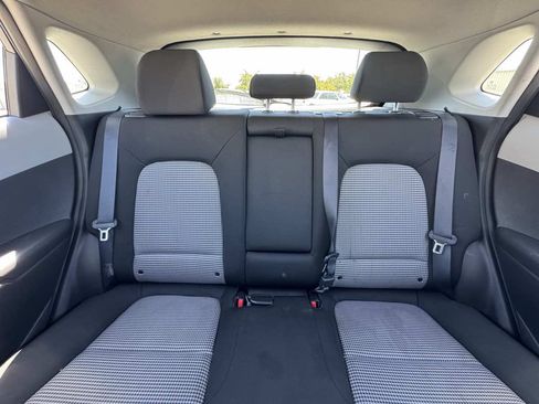 Used 2019 Hyundai Kona SE AWD/4WD image 32