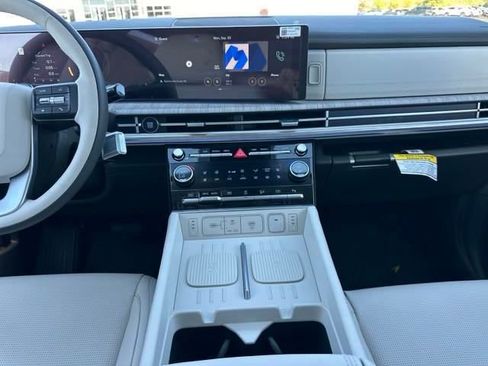 New 2025 Hyundai Santa Fe Calligraphy image 14