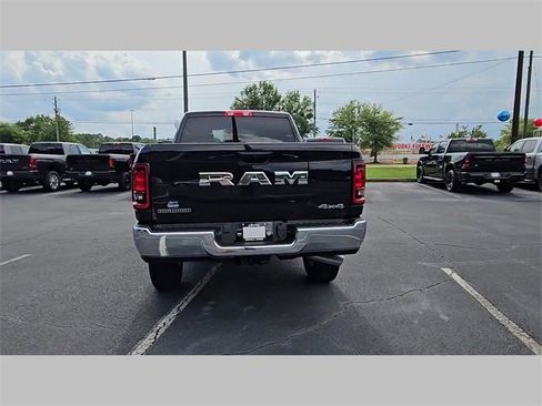 New 2025 RAM 2500 Big Horn image 30