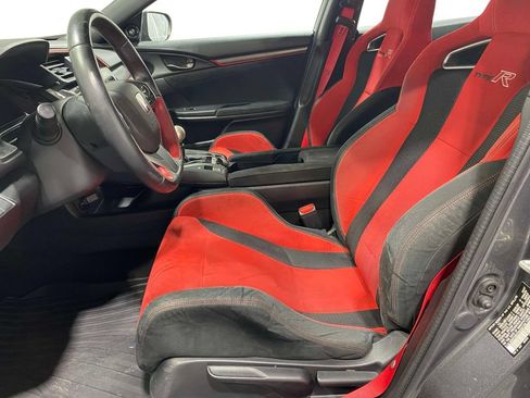Used 2017 Honda Civic Type R image 13