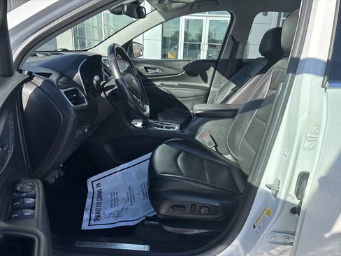 Used 2019 Chevrolet Equinox Premier image 18
