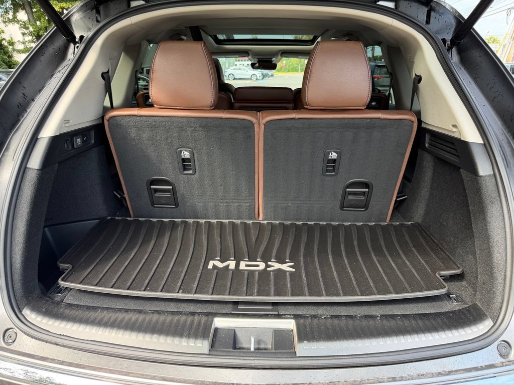 Used 2023 Acura MDX w/ Advance Package AWD/4WD image 29