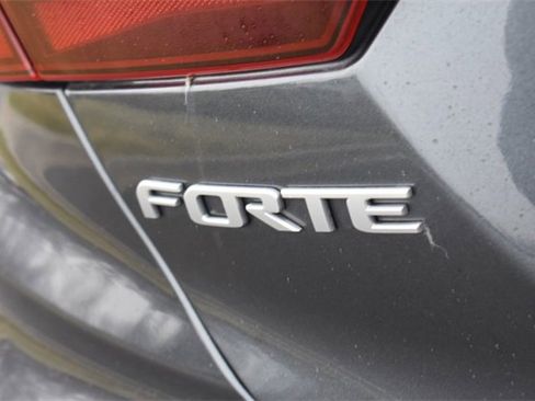 Certified 2023 Kia Forte LXS image 14