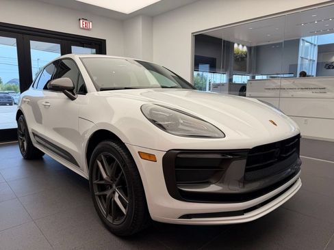 Used 2026 Porsche Macan Turbo AWD/4WD image 30