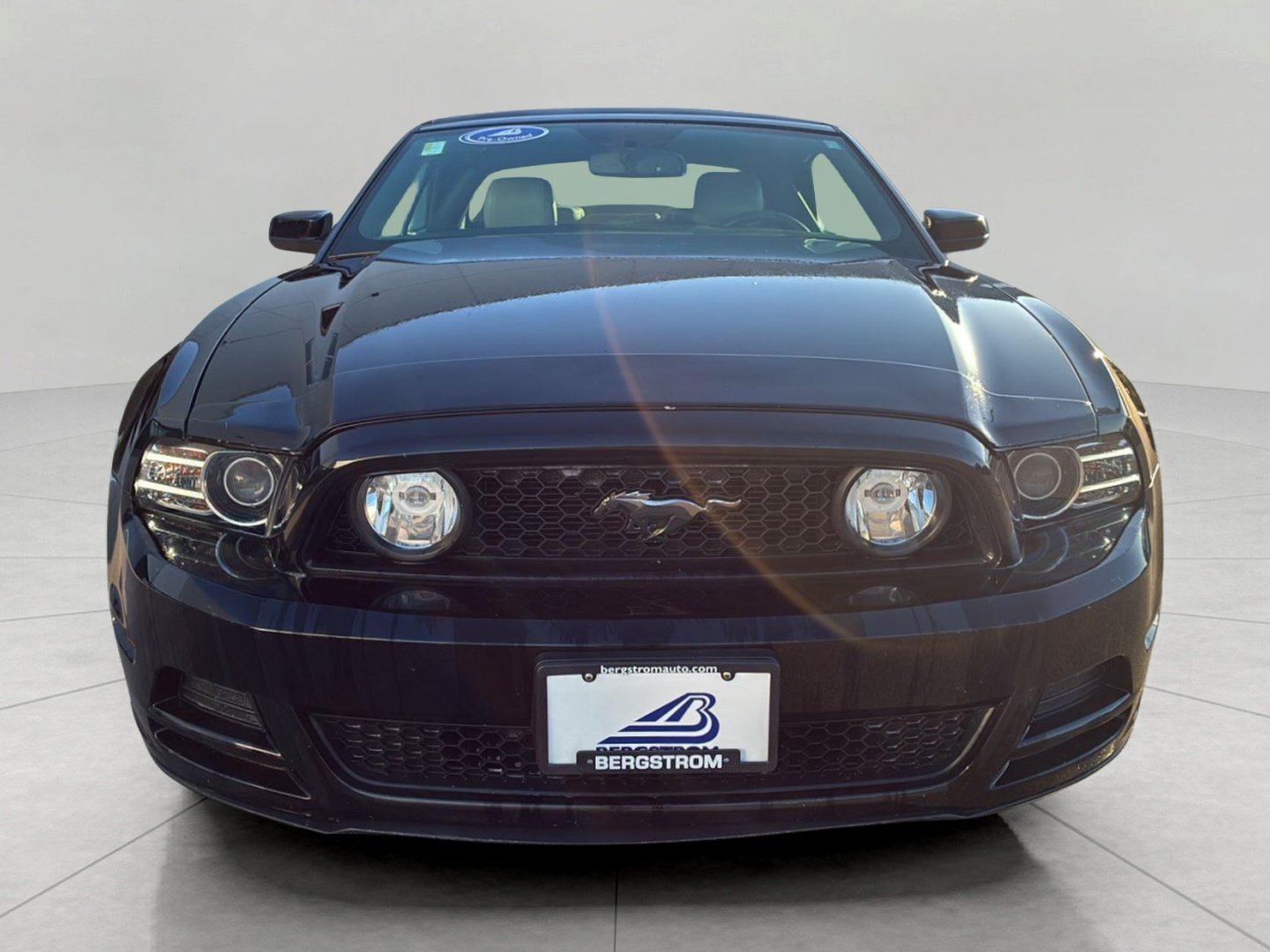 Used 2013 Ford Mustang Premium RWD image 21