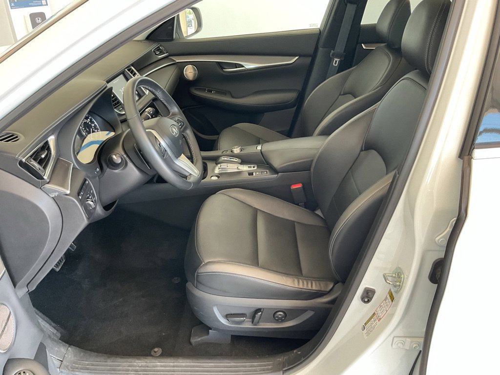 Used 2023 INFINITI QX50 Luxe AWD/4WD image 10