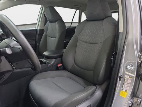 Certified 2025 Toyota RAV4 XLE FWD image 12