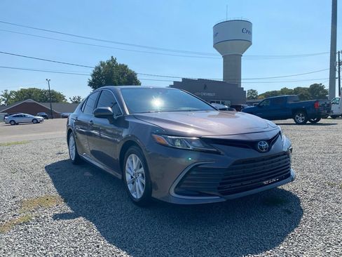 Used 2023 Toyota Camry LE FWD image 1