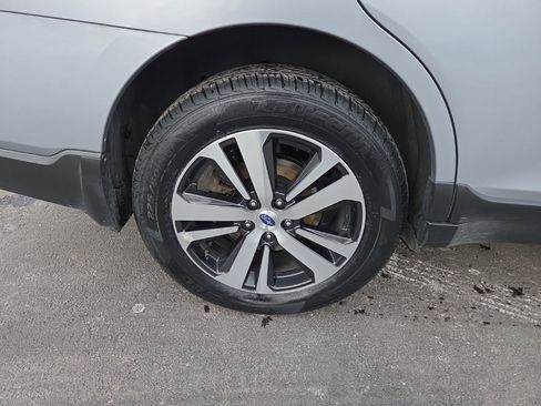 Used 2019 Subaru Outback 2.5i Limited w/ Popular Package #2 image 25