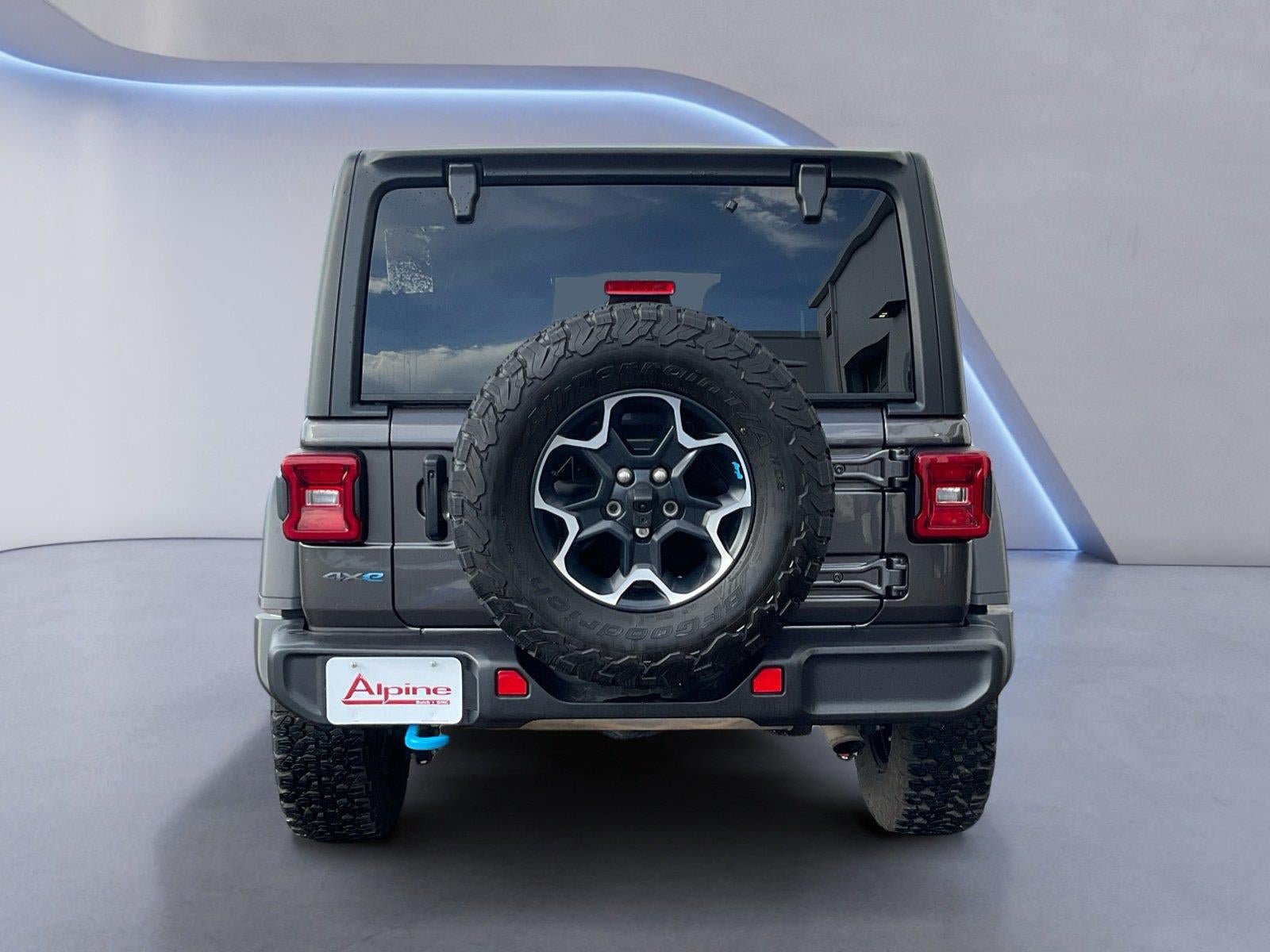 Used 2023 Jeep Wrangler Unlimited Rubicon 4xe w/ Cold Weather Group AWD/4WD image 4