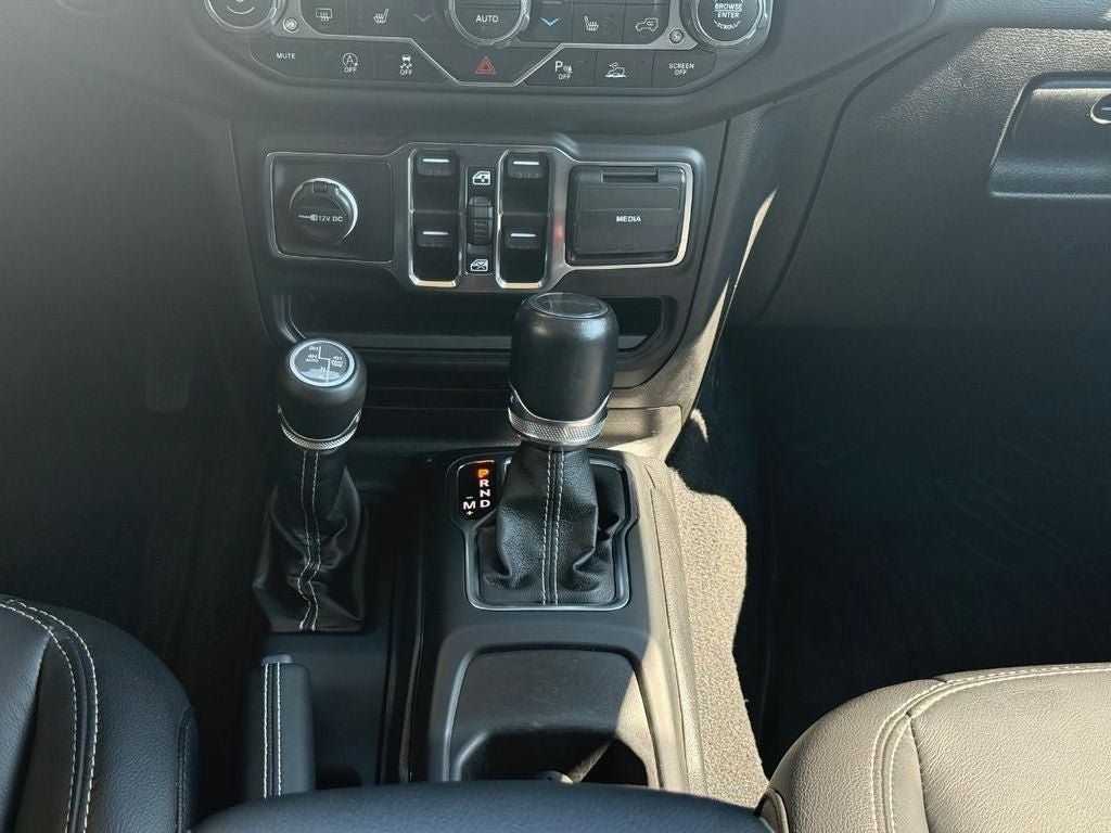 Used 2021 Jeep Gladiator Overland w/ Uconnect 4C Nav & Sound Group AWD/4WD image 13