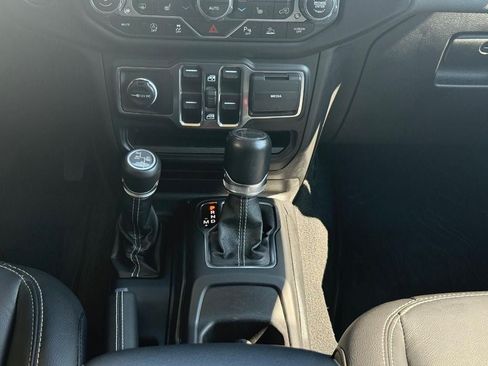 Used 2021 Jeep Gladiator Overland w/ Uconnect 4C Nav & Sound Group AWD/4WD image 13