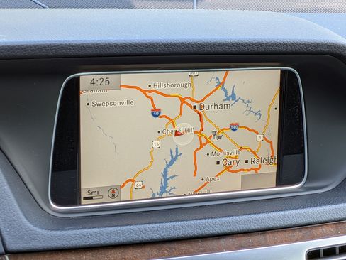Used 2014 Mercedes-Benz E 350 4MATIC Sedan image 20