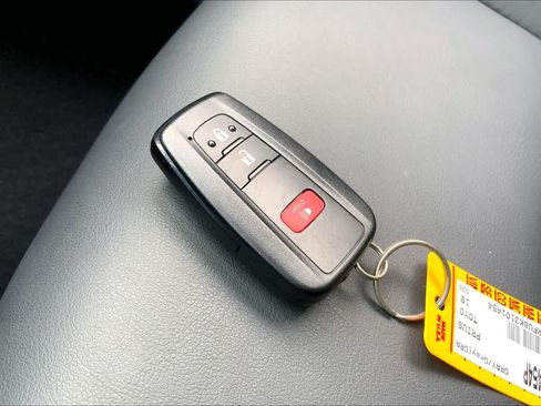 Used 2019 Toyota Prius Limited FWD image 19