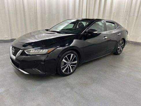 Used 2023 Nissan Maxima SL FWD image 2