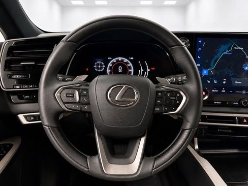 Used 2024 Lexus RX 350 Premium w/ Accessory Package (Z1) AWD/4WD image 32
