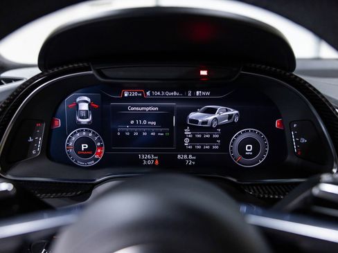 Used 2018 Audi R8 V10 plus image 38