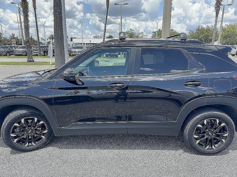 Certified 2023 Chevrolet TrailBlazer LT w/ Convenience Package FWD image 50
