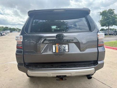 Used 2022 Toyota 4Runner TRD Off-Road Premium w/ Moonroof Package AWD/4WD image 4