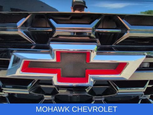 Used 2024 Chevrolet Silverado 2500 ZR2 w/ Technology Package AWD/4WD image 33