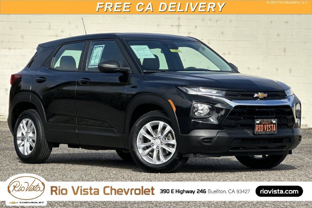 Used 2023 Chevrolet TrailBlazer LS FWD image 1