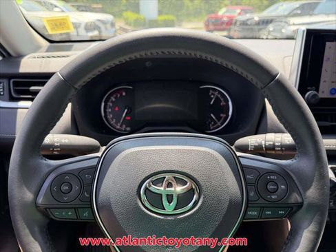 Certified 2023 Toyota RAV4 XLE w/ XLE Grade Weather Package AWD/4WD image 33