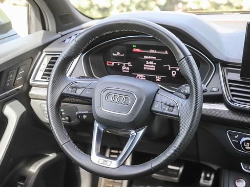 Used 2022 Audi SQ5 Premium Plus AWD/4WD image 16