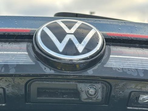 New 2026 Volkswagen Taos S image 16